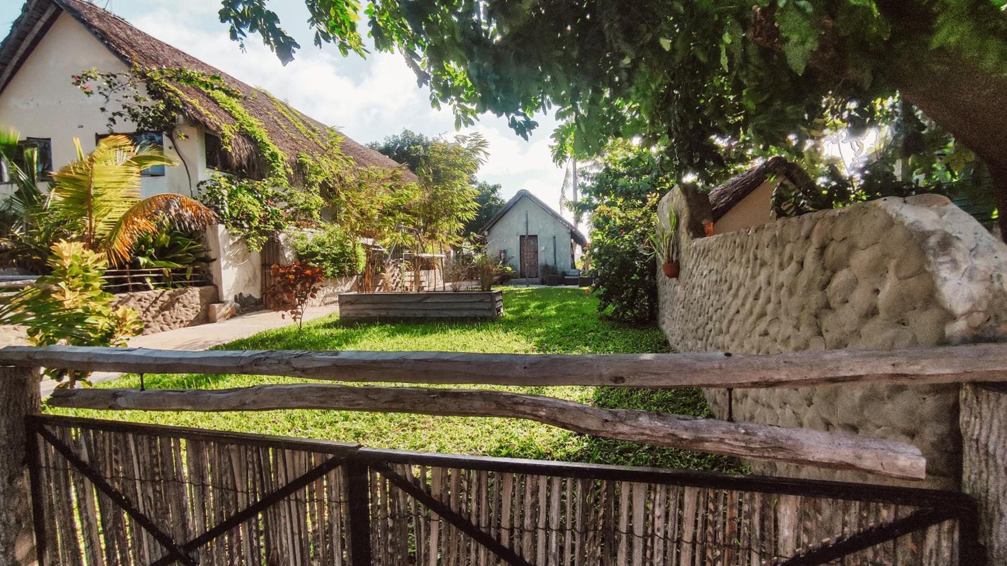 Kitesurf Tofo House - 1 Minute Walk From Beach And Center Exterior photo
